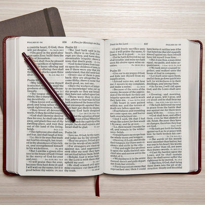KJV Giant Print Reference Bible, Brown LeatherTouch